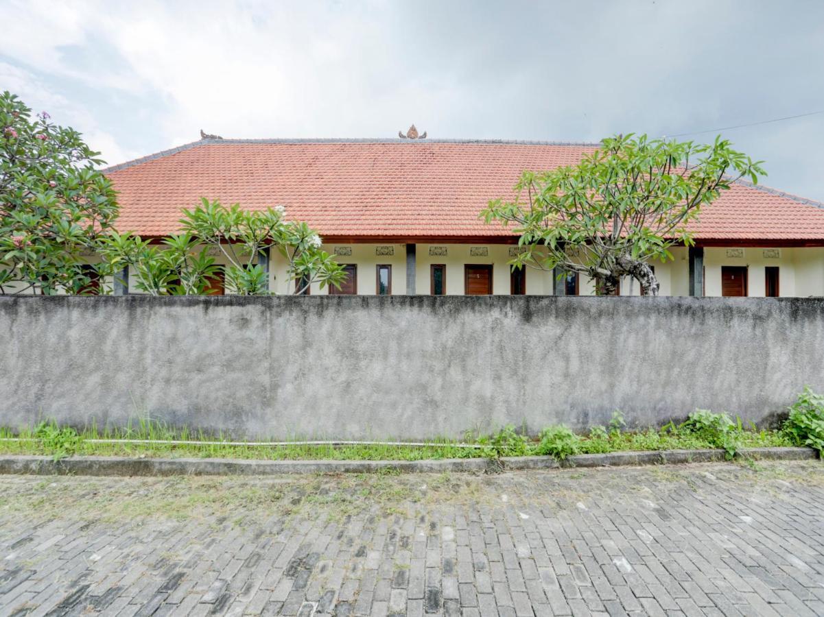 Oyo 90711 Blembong Homestay Jimbaran  Exterior photo