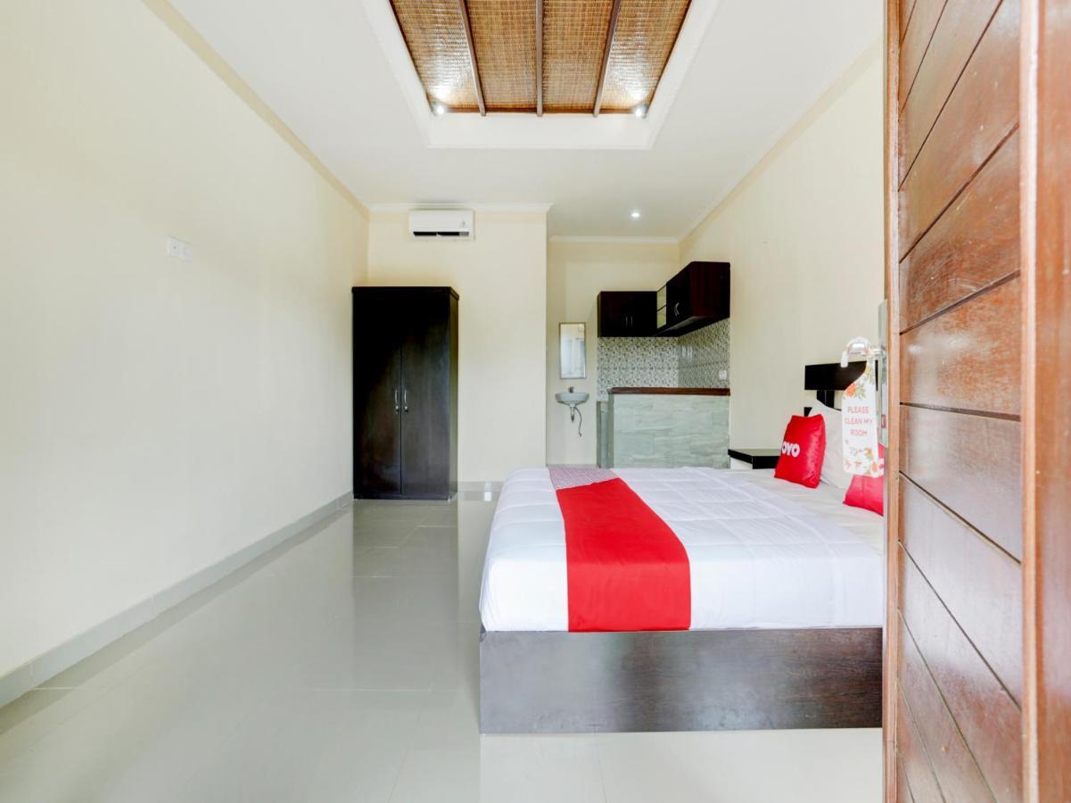 Oyo 90711 Blembong Homestay Jimbaran  Exterior photo